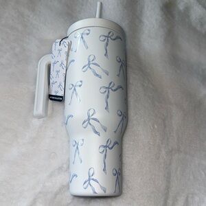 White Tumbler with Blue Bows💙🤍💙